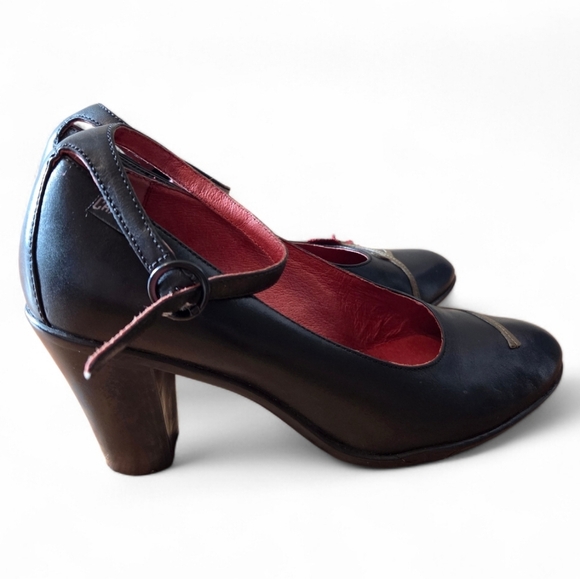 Camper Women's Leather Mary Jane Flower Print Feminine Preppy Shoes Black Sz 36 - Picture 11 of 14